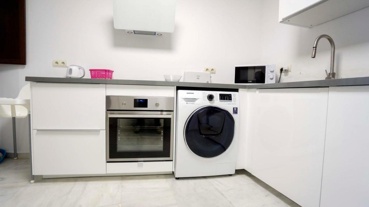 Rentalsevilla Espacioso Duplex En La Puerta Real Extérieur photo