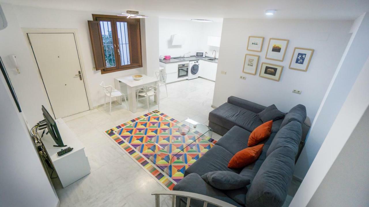 Rentalsevilla Espacioso Duplex En La Puerta Real Extérieur photo