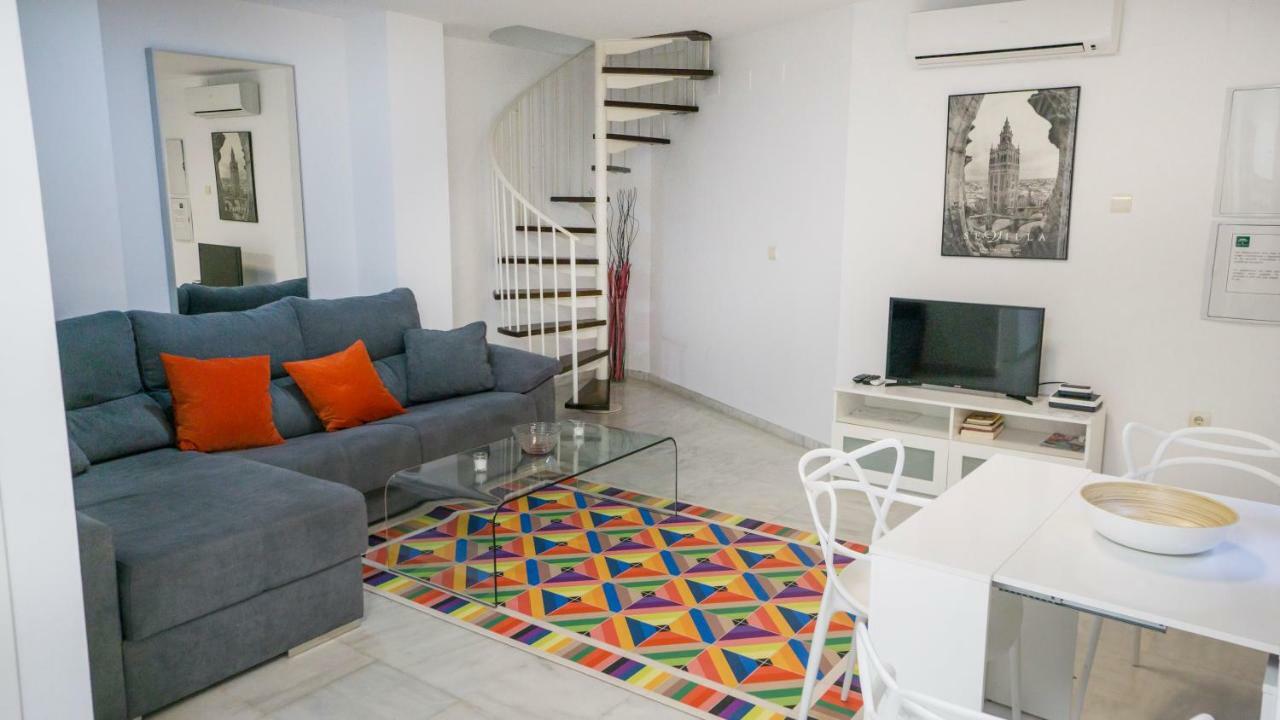 Rentalsevilla Espacioso Duplex En La Puerta Real Extérieur photo