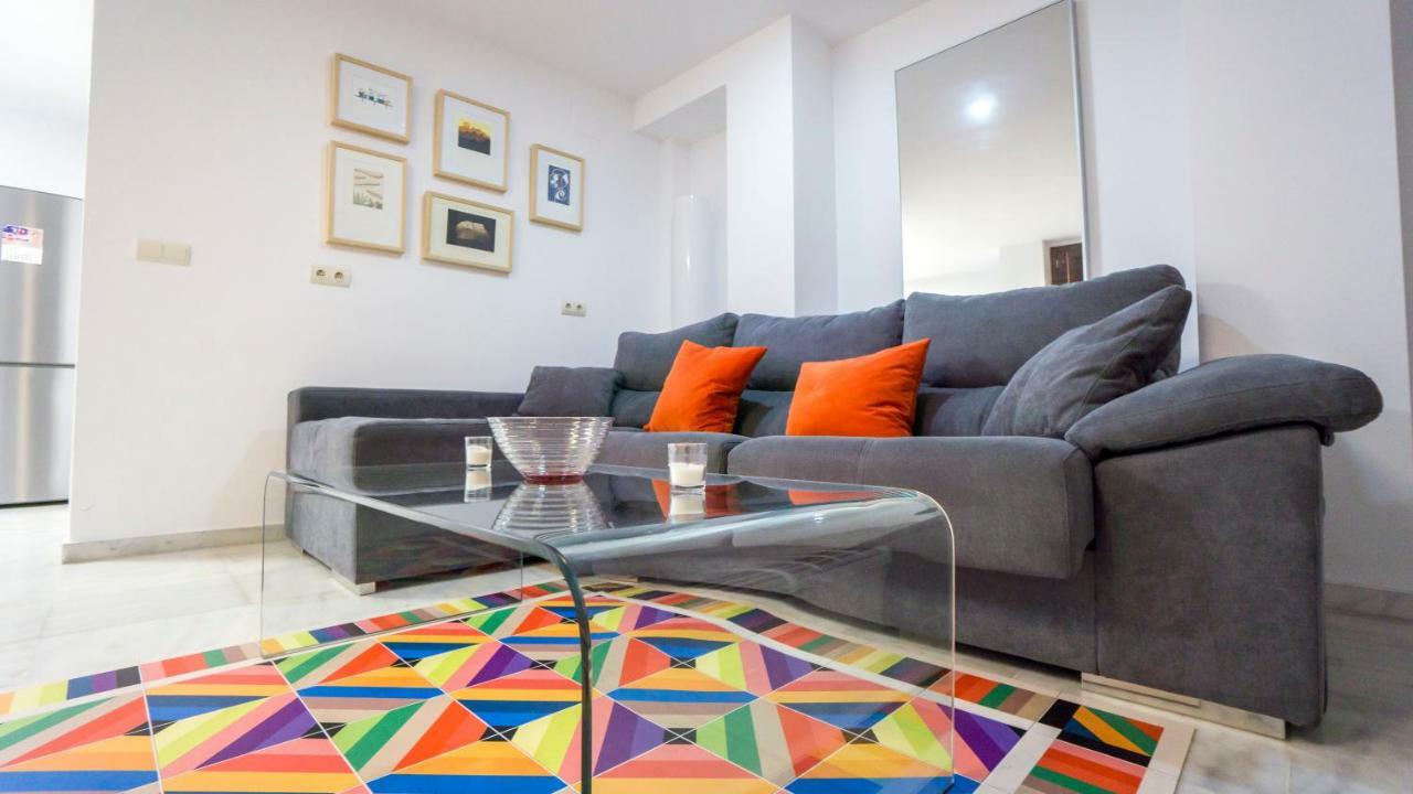 Rentalsevilla Espacioso Duplex En La Puerta Real Extérieur photo