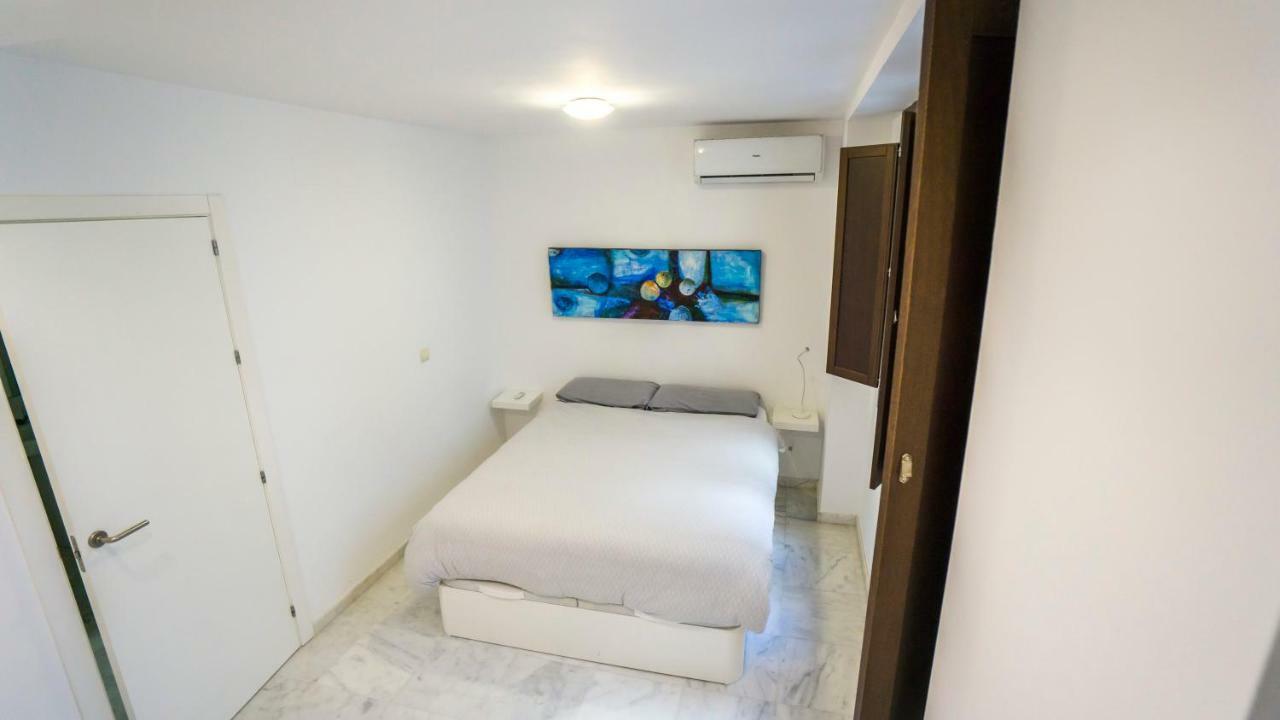 Rentalsevilla Espacioso Duplex En La Puerta Real Extérieur photo
