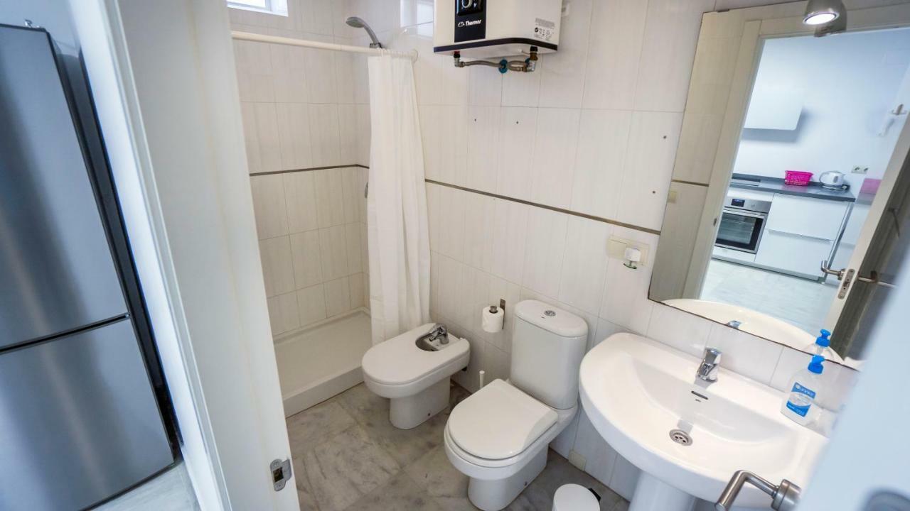 Rentalsevilla Espacioso Duplex En La Puerta Real Extérieur photo