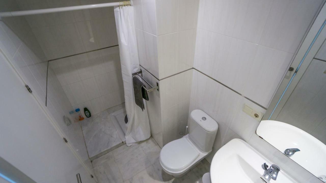 Rentalsevilla Espacioso Duplex En La Puerta Real Extérieur photo
