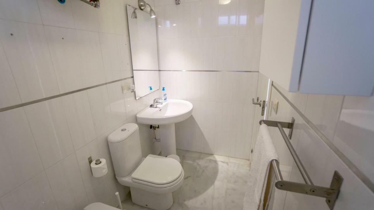 Rentalsevilla Espacioso Duplex En La Puerta Real Extérieur photo